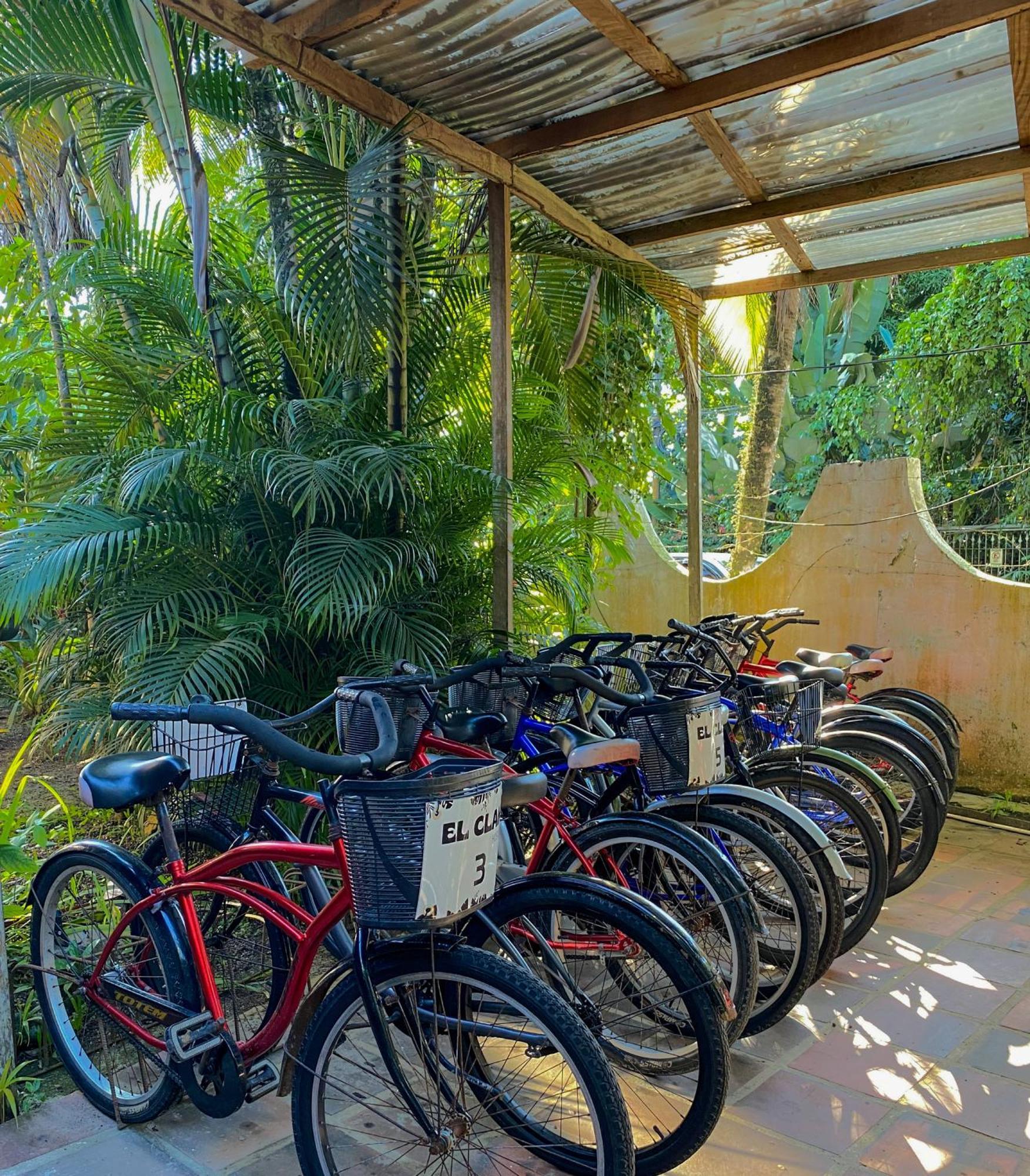 El Clan Hostel Puerto Viejo de Talamanca Exterior photo